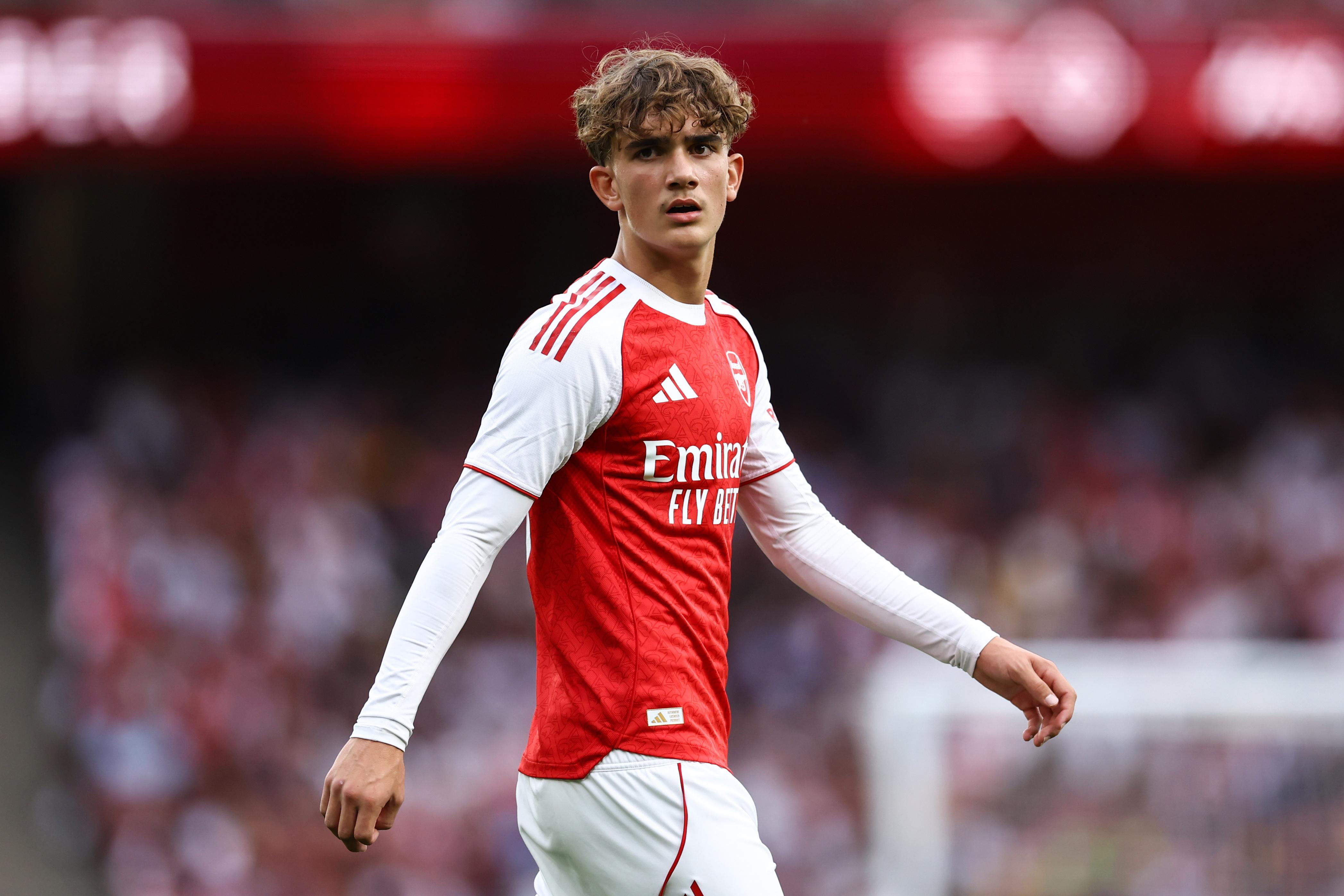 15岁235天！道曼成阿森纳队史第2年轻首秀球员，仅次队友恩瓦内里